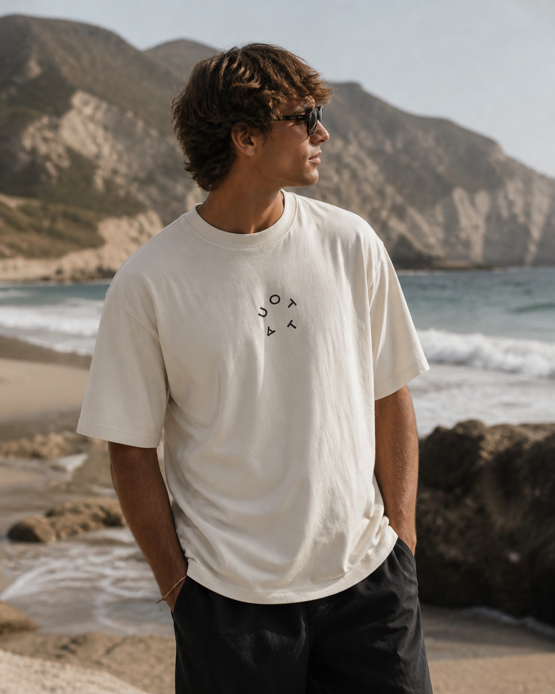 OUTTA Compass Tee Beije